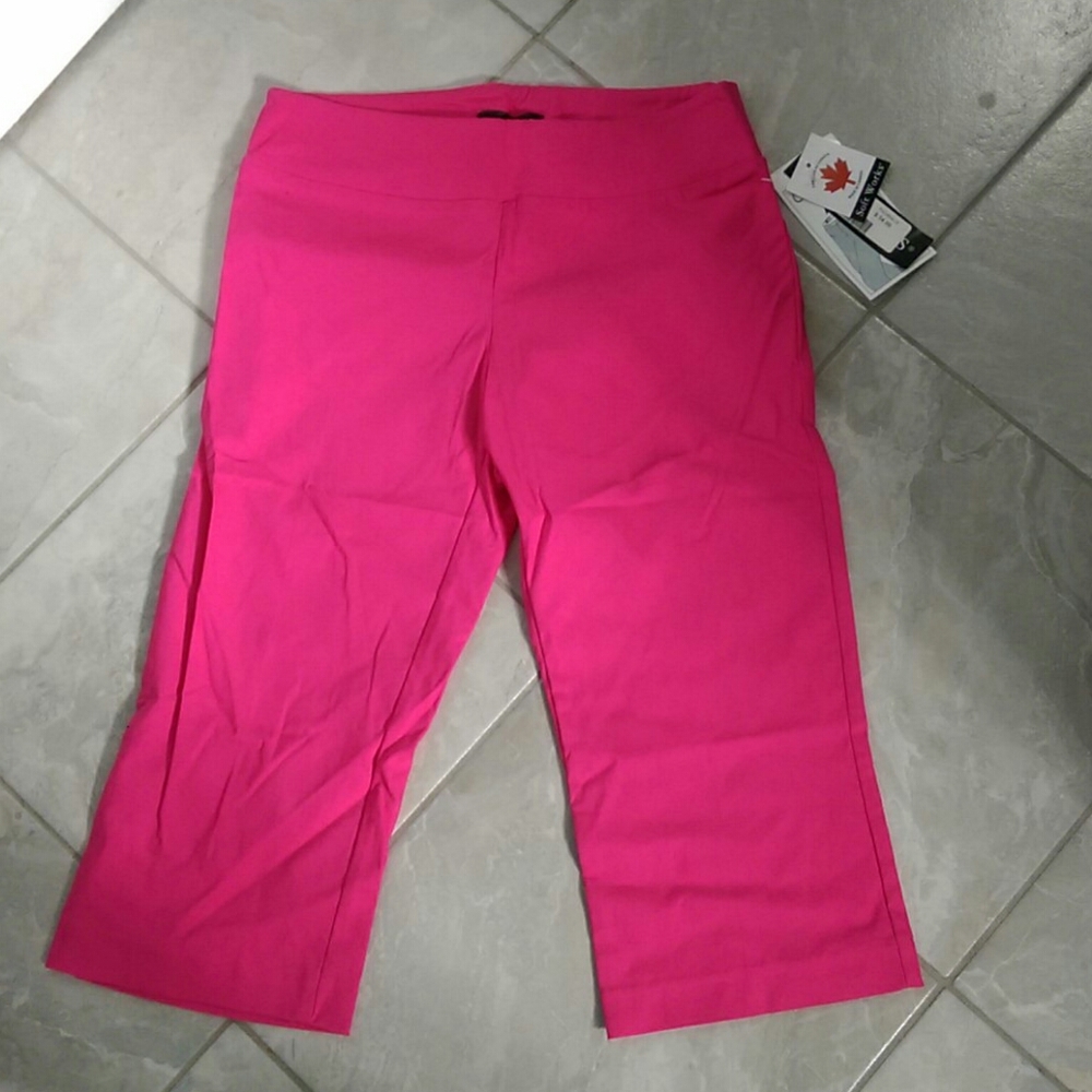 💥3/$35 NWT Soft Works Fuchsia Casual Capri's Sz 6